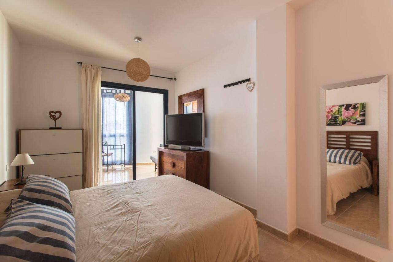 El Mirador: Sea Views From The Shore Los Abrigos Exterior photo